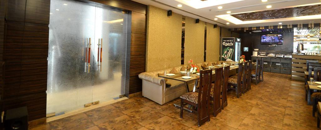 Hotel Metro View Delhi  Buitenkant foto
